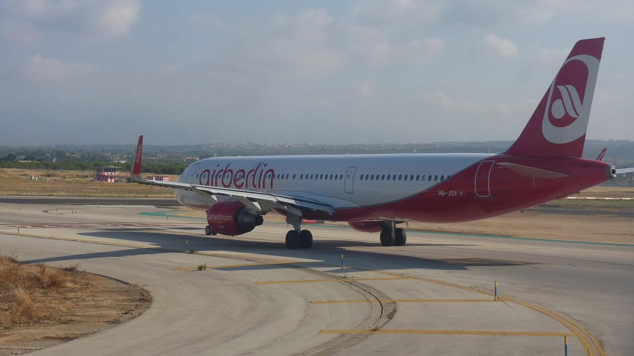 tren y bus al aeropuerto en Berlín