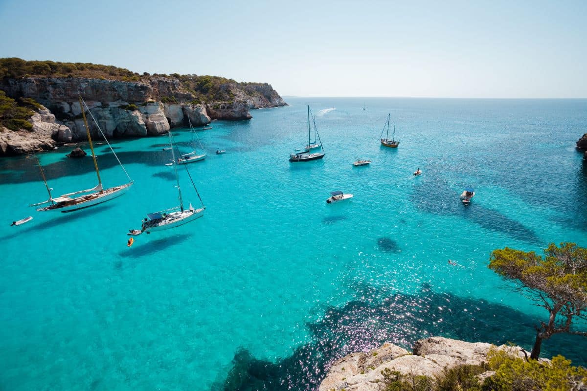 requisitos para viajar a España